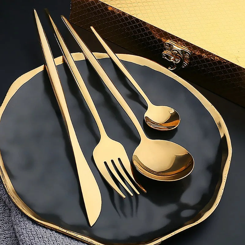 30 Pcs Stainless Steel Golden Black Cutlery Sets, Stainless Steel Golden Flatware Set - Mirror Polished Silveryware for Weddings, Knife Fork Spoon Household, Hotels, Restaurants - Dishwasher Safe