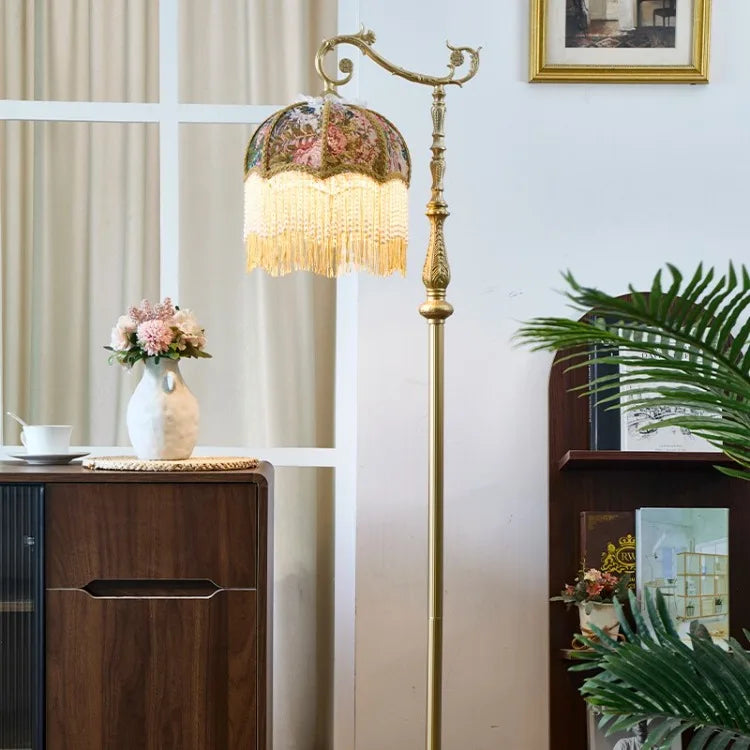 American Tassel Lampshade Floor Lamp European Luxury Design Velvet Station Lamp Livingroom Bedroom Atmosphere Art Decor Lighting