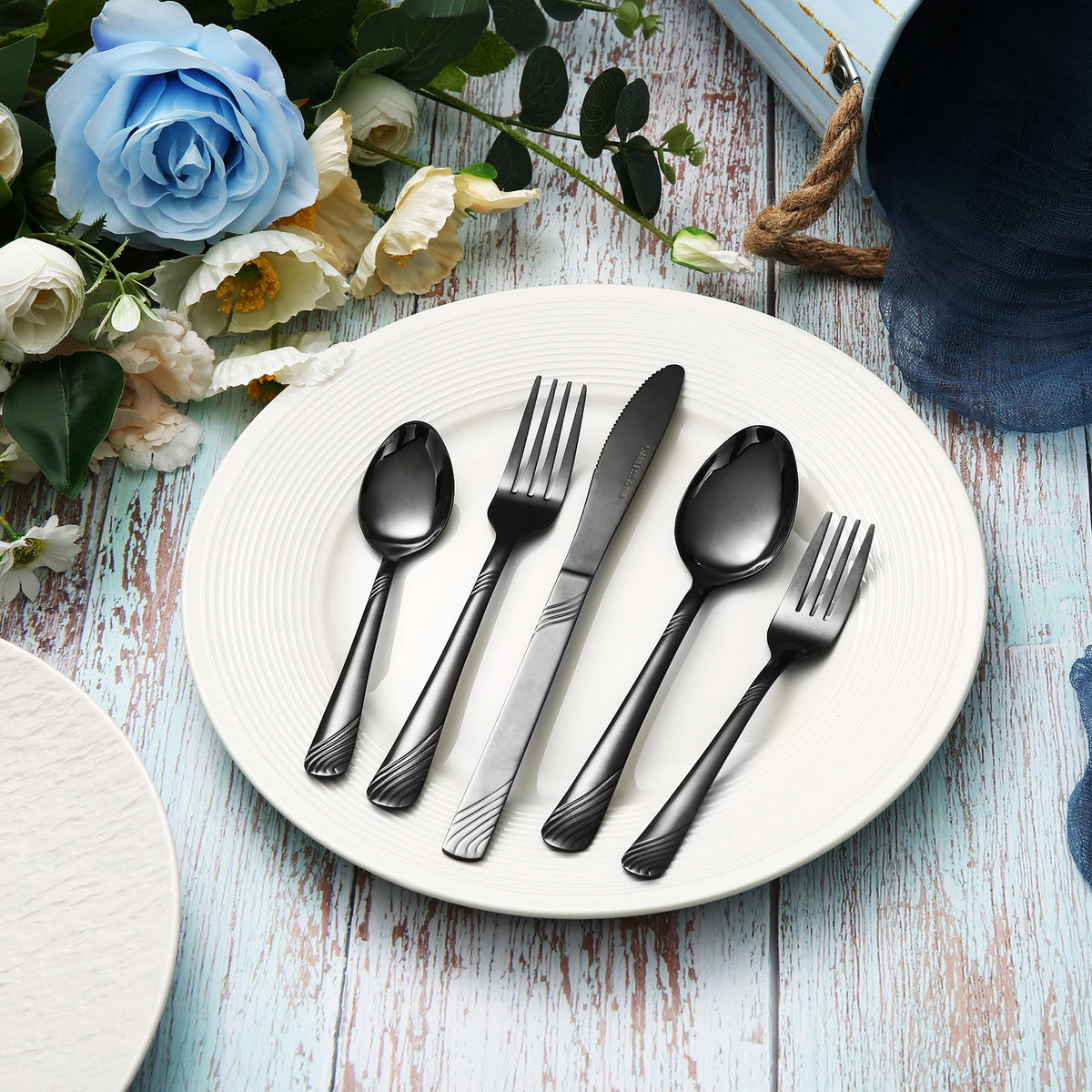HANSMART 48PCS Stainless Steel Black Flatware Set Service for 8 Elegant Wave Handle Silverware Durable Dishwasher Safe Cutlery Kit For Daily Dinner Party Wedding Camping
