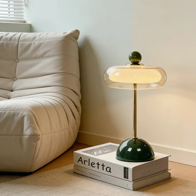 New Modern Table Lamp for Bedroom Retro Cream Style Mushroom Design Rechargeable Desk Lamp for Bedside Bedroom